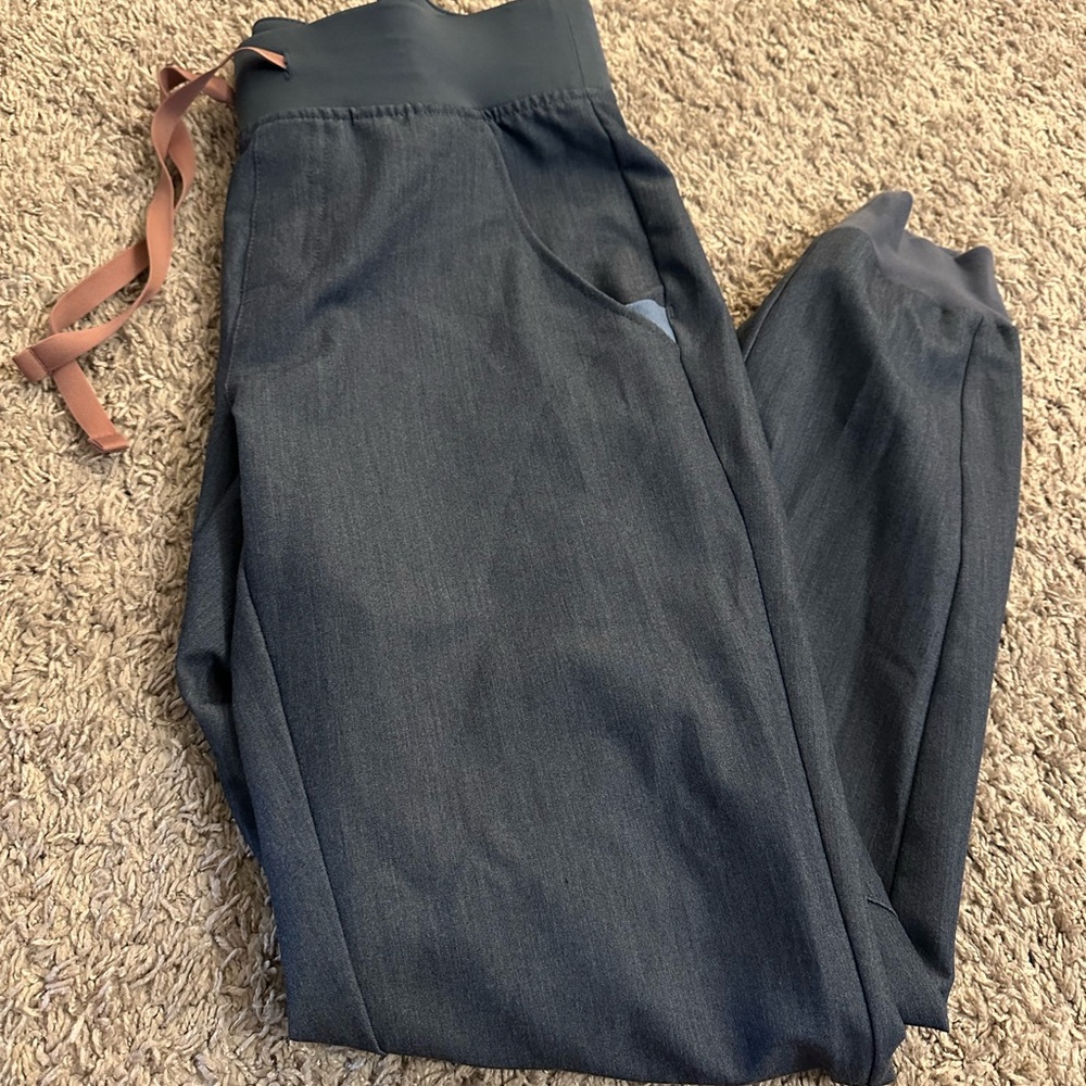 FIGS JOGGER DENIM SIZE XS NEW WITHOUT TAGS